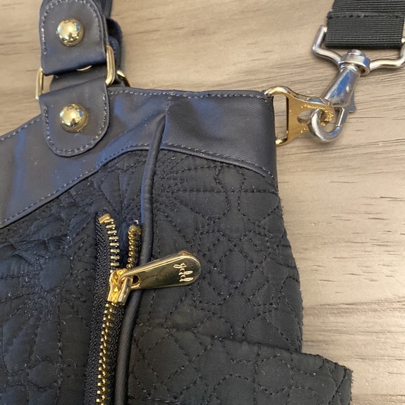 PETUNIA PICKLE BOTTOM BLACK CARRYALL - Picture 6 of 17